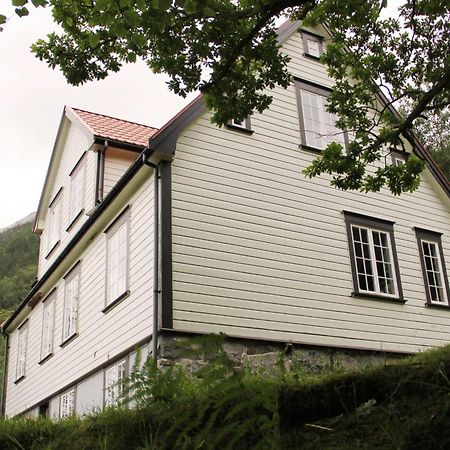 Florli 4444 Hostel Floyrli Exterior photo